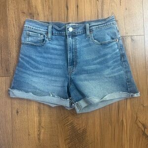 Denim Shorts Women’s 6/28 Denizen Levi’s Vintage High Rise